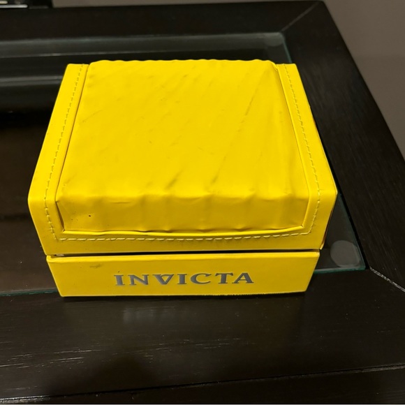 INVICTA Pro Diver Men Model 21556 - Men's Watch Quartz - Picture 8 of 9